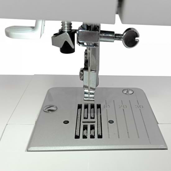 Фото - Швейна машина Lеader Lavender