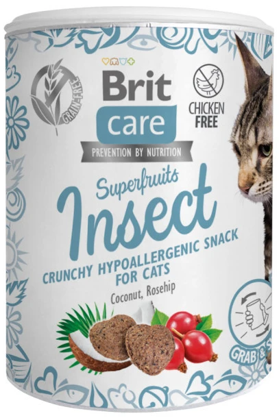 Ласощі для котів подушечки Brit Care Superfruits Snack Insect з комахами кокосом і шипшиною 100 г (8595602555703)
