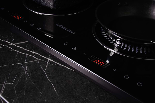 Фото - Плита электрическая настольная Liberton LCC-3900