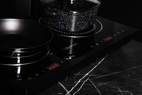 Фото - Плита электрическая настольная Liberton LCC-3900