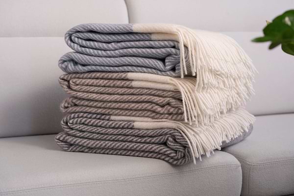 Фото - Плед полуторний Ardesto Leonardo Bianco 140x200 см блакитний (ART0503LB)