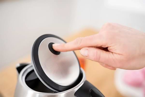 Фото - Электрический чайник Zelmer ZCK7950