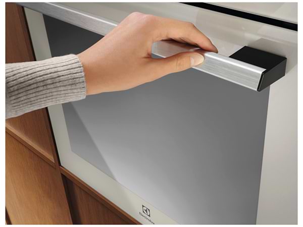 Фото - Духова шафа електрична Electrolux LOE8F38S