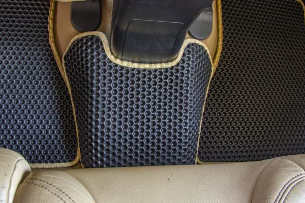 Фото - EVA коврики в салон авто EVAtech для Freelander (L314) 5-doors (without rest pedal) Land Rover 1997-2006 1 поколение SUV EU LR22001CB5TL2RBB