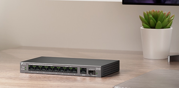 Фото - Коммутатор локальной сети (Switch) TP-Link LS1210GP