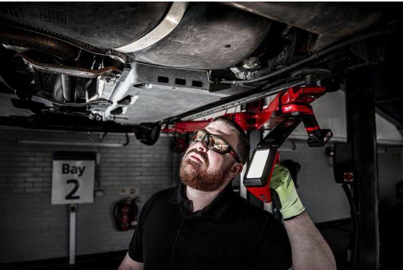 Фото - Ліхтар акумуляторний Milwaukee M12 UCL-0 (4933478868)