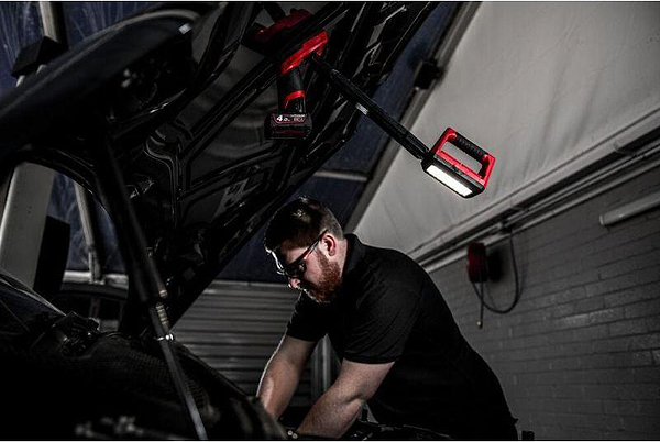 Фото - Ліхтар акумуляторний Milwaukee M12 UCL-0 (4933478868)