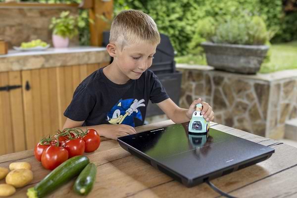 Фото - Плита електрична настільна Hisense HIC2000Y