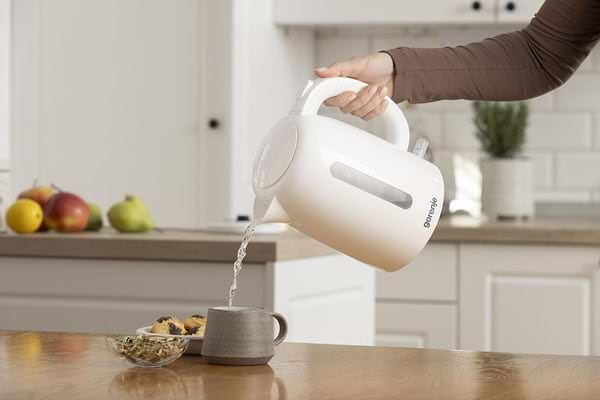 Фото - Електричний чайник Gorenje K 17 W