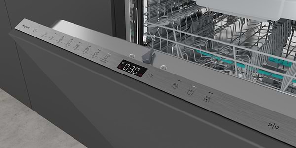 Фото - Посудомийна машина вбудована Hisense HV673D64