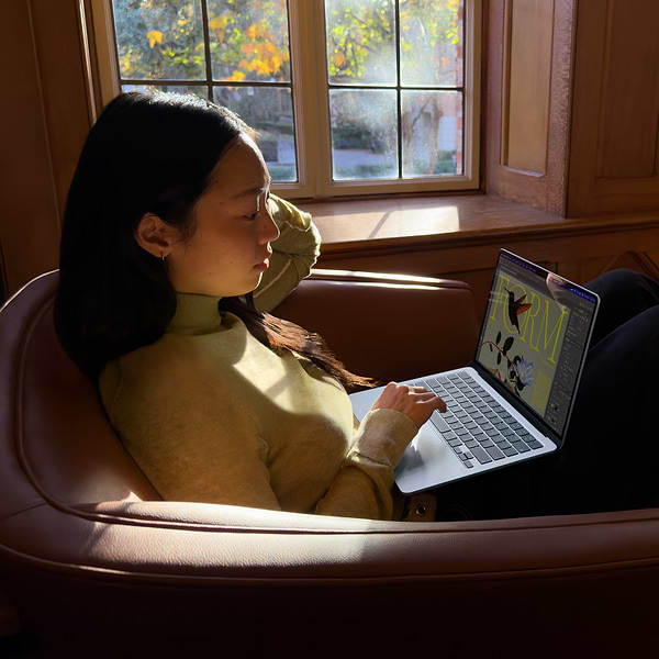 Фото - Ноутбук Apple MacBook Air 13.6 M5 16GB 1TB MDHF4 Midnight