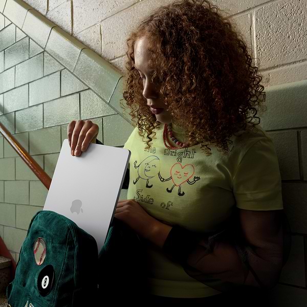 Фото - Ноутбук Apple MacBook Air 15.3 M5 16GB 1TB MDVT4 Sky Blue