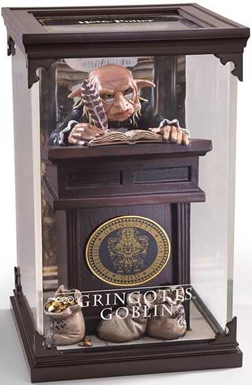 Фото - Коллекционная фигурка Harry Potter HARRY POTTER Gringotts Goblin - Magical Creatures No. 10 (NN7552)