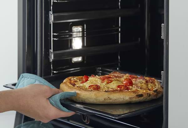 Фото - Духовой шкаф Hisense BSA 66334 AX