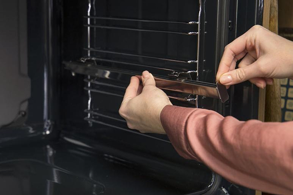 Фото - Духовой шкаф электрический Gorenje BO6737E02BG