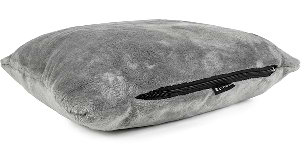 Фото - Набор плед + подушка в авто EVAtech M для Tesla серые MBLMPSMGV042