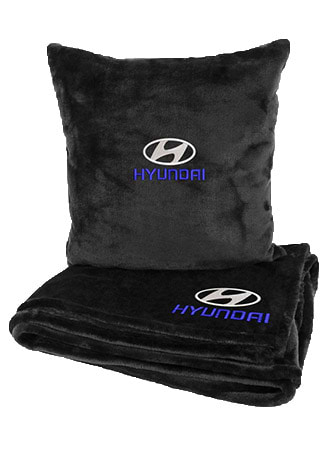 Набір плед + подушка в авто EVAtech із махри M для Hyundai чорні MBLMPSMBV013