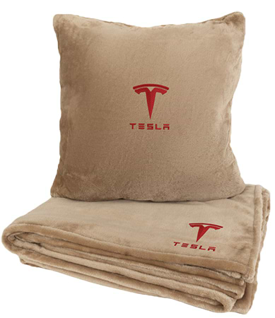 Фото - Набір плед + подушка в авто EVAtech M для Tesla бежеві MBLMPSMIV041