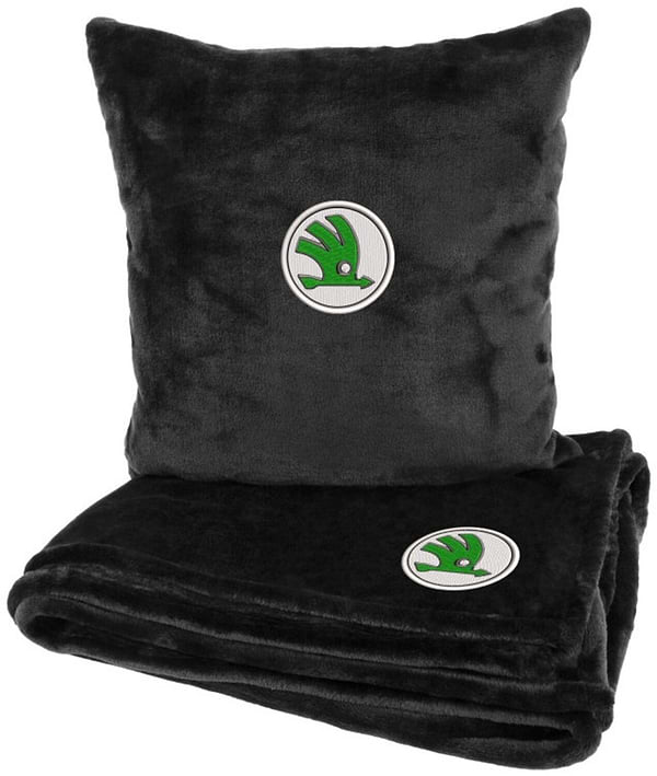 Фото - Набір плед + подушка в авто EVAtech із махри S для Skoda Чорні (MBLMPSSBV028)