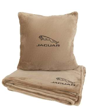 Набор плед + подушка в авто EVAtech из махры S для Jaguar бежевые (MBLMPSSIV050)