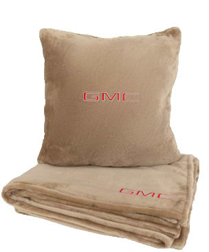 Фото - Набір плед + подушка в авто EVAtech із махри S для GMC бежеві (MBLMPSSIV070)