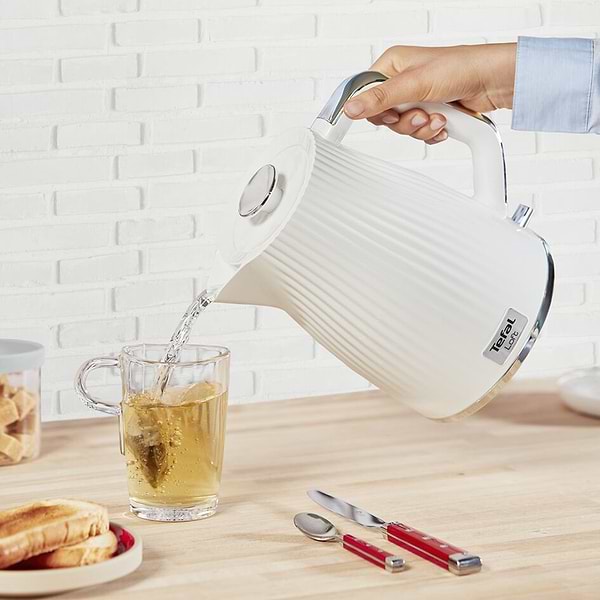 Фото - Электрический чайник Tefal KO250130