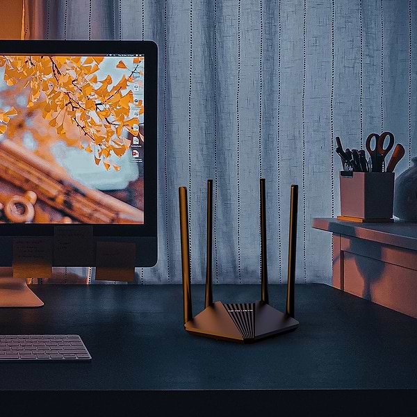 Фото - Маршрутизатор интернет WiFi5 Mercusys MR30G