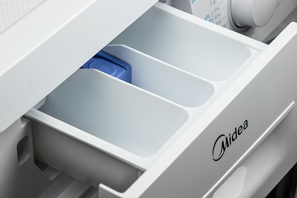Фото - Стиральная машина Midea MFE06W60/W-UA