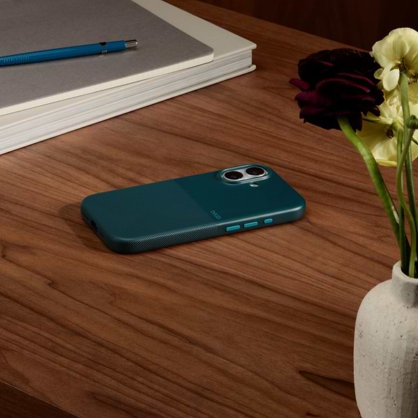 Фото - Чехол для смартфона Apple Beats iPhone 17 Rugged Case with MagSafe and Camera Control Rocky Blue (MGJY4)