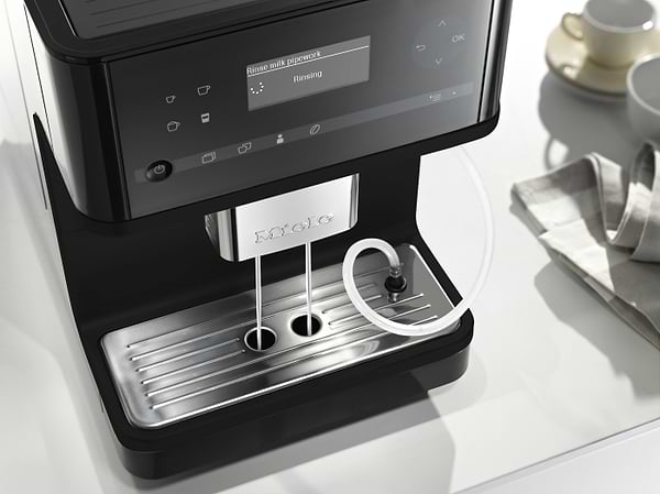 Фото - Кофемашина Miele CM 6150 OBSW