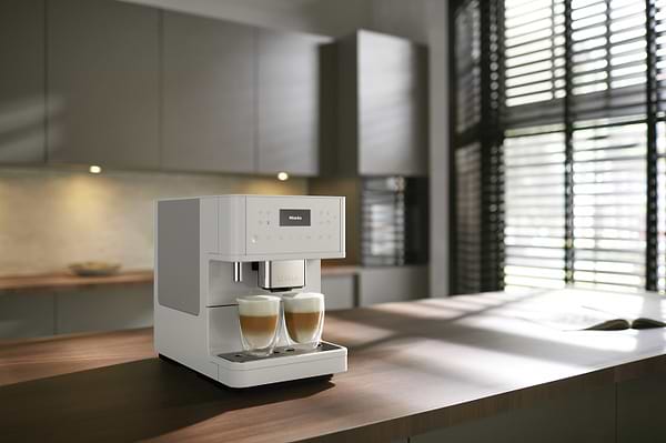 Фото - Кофемашина Miele CM 6160 Бриллиантовый Белый (29616001RU)