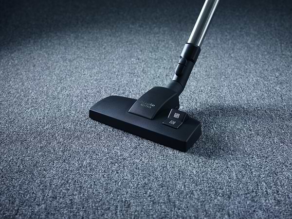 Фото - Пылесос для сухой уборки с мешком Miele SGDF3 OBSW