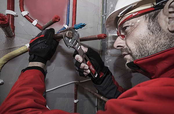 Фото - Развідний ключ Milwaukee 40/200 мм (48227508)