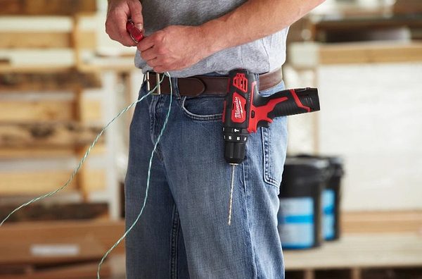 Фото - Дрель-шуруповерт Milwaukee M12 BPD-202C (4933441940)