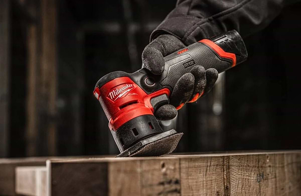 Фото - Віброшліфовальна машина Milwaukee M12 FDSS-422X (4933479681)