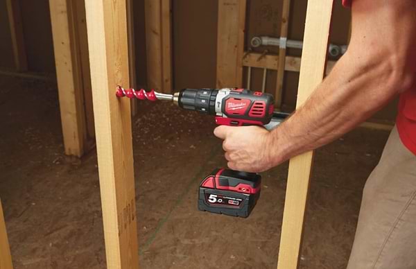 Фото - Дриль-шуруповерт Milwaukee M18 BPD-0 (4933443500)