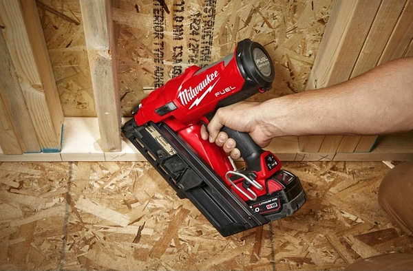 Фото - Гвоздезабиватель Milwaukee M18 FUEL FFNS-502C (4933478302)