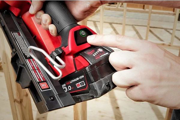 Фото - Гвоздезабиватель Milwaukee M18 FUEL FFNS-502C (4933478302)