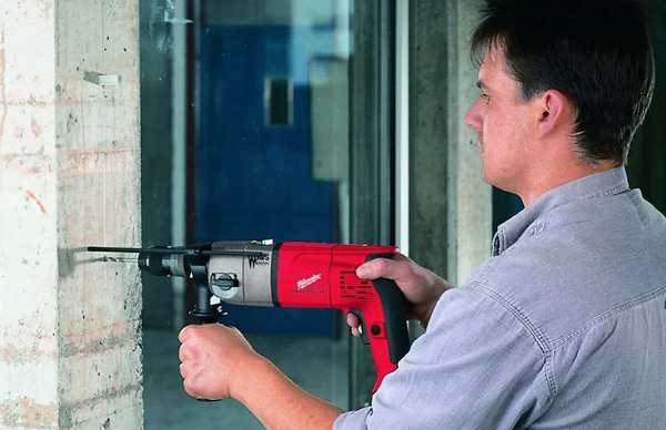 Фото - Ударная дрель Milwaukee PD2E 24 RS (4933380462)