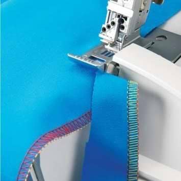 Фото - Оверлок MINERVA M4000CL