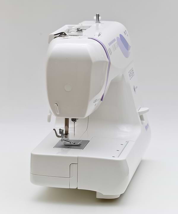 Фото - Швейная машина MINERVA Next 141D