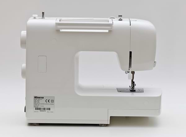 Фото - Швейная машина MINERVA Next 141D