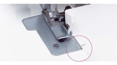 Фото - Оверлок MINERVA M 840 DS