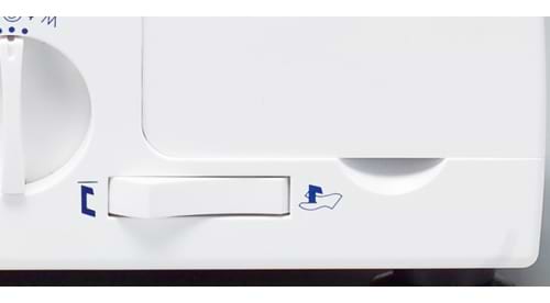 Фото - Оверлок MINERVA M 840 DS