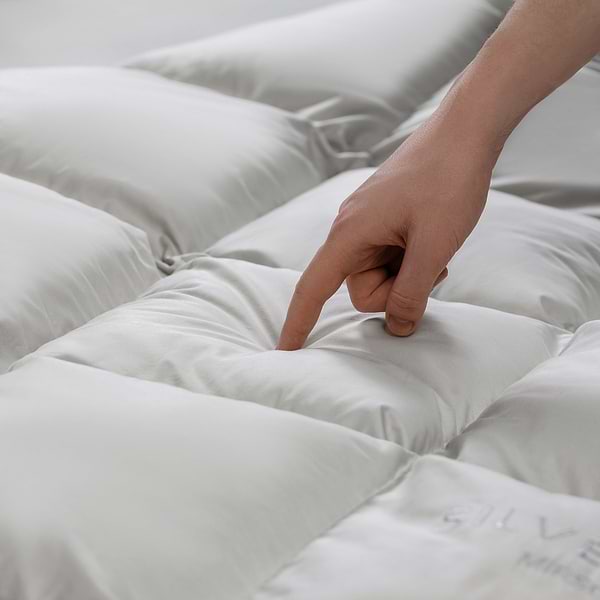 Фото - Одеяло зимнее двуспальное евро MirSon 100% пух Сатин-Премиум пуходержащий № 066 "Silver Cloud" 220х240 (2200009348693)