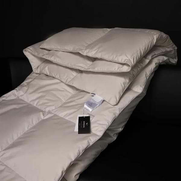 Фото - Одеяло зимнее двуспальное евро MirSon 100% пух Сатин-Премиум пуходержащий № 066 "Silver Cloud" 220х240 (2200009348693)