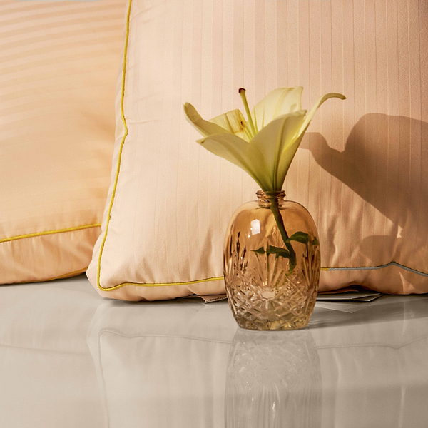 Фото - Подушка стандартна MirSon шовкова 1263 Carmela Deluxe Silk Kapok Середня 50х70 см (2200001518629)