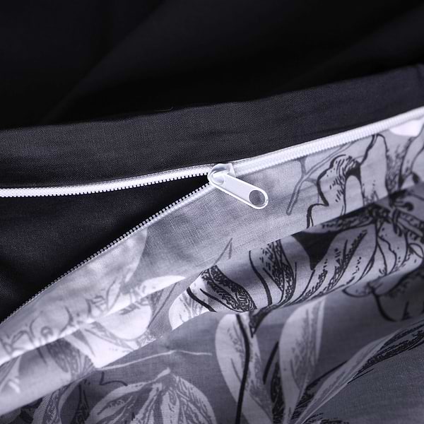 Фото - Комплект постільної білизни MirSon 143х210 см 00-8 Black Flowers Поплін (2200009707834)