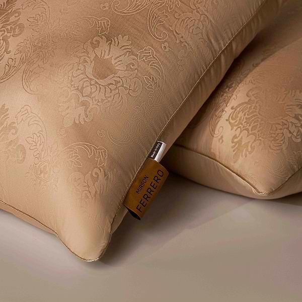 Фото - Подушка стандартна MirSon №15-26 Ferrero Eco-Soft Gold 40х60 см (2200011164670)