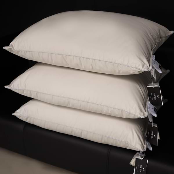 Фото - Подушка стандартна MirSon №1000 "Silver Cloud" memory effekt низька 70х70 (2200010361865)